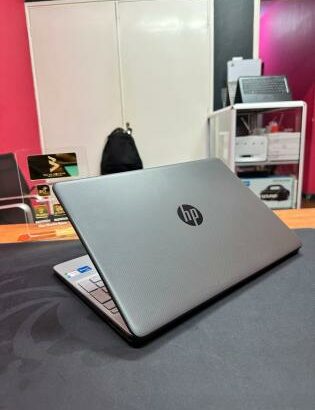 Laptop Hp 15 15.6” i5 11th 32GB RAM 256GB SSD+1TB HDD