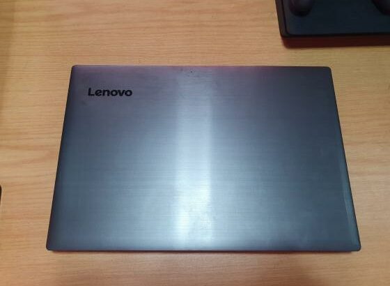 Laptop Lenovo i5 8th 4GB RAM 256GB SSD