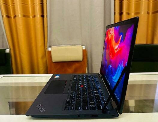 Laptop Lenovo Thinkpad X13 Yoga Gen2 13.3” Touchsreen i5 11th 16GB RAM 256GB SSD