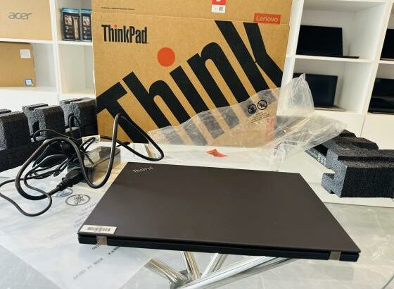 Laptop Novo na Caixa Nunca Usado Core I5 8 th Gen 1.60 GHZ  16 GB DDR4 SDRAM, 512 GB SSD  14 Polegadas  FHD  Intel UHD Graphics  Bateria Excelente +