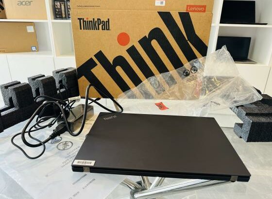 Laptop Novo na Caixa Nunca Usado Core I5 8 th Gen 1.60 GHZ  16 GB DDR4 SDRAM, 512 GB SSD  14 Polegadas  FHD  Intel UHD Graphics  Bateria Excelente +