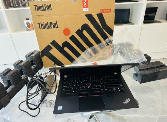 Laptop Novo na Caixa Nunca Usado Core I5 8 th Gen 1.60 GHZ  16 GB DDR4 SDRAM, 512 GB SSD  14 Polegadas  FHD  Intel UHD Graphics  Bateria Excelente +