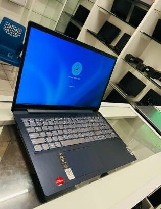 Lenovo Idapad AMD Ryzen 3 3250 15.6” 20GB RAM 256GB SSD Graphic AMD 512MB