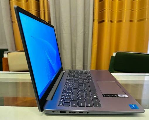 Lenovo Ideapad 15.6” i3 11th 8Gb RAM 256GB SSD