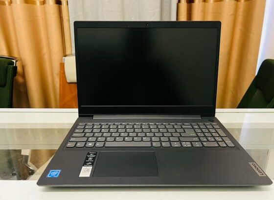 Lenovo Ideapad 3 Celeron N4000 500GB SHDD 4GB RAM