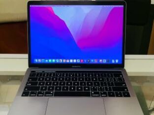 MacBook Pro 2017 TouchBar 13.3” 256GB SSD 8GB RAM