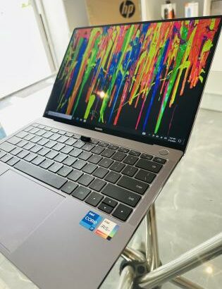 Sinta o poder em Suas Mãos  LAP TOP Huawei Matebook X Pro 2022 TOUCHSCREEN Lap Top Super Limpo  Intel Core i7-1165G7 2.80GHZ (8Cpus) 11ª Geração ( Rev