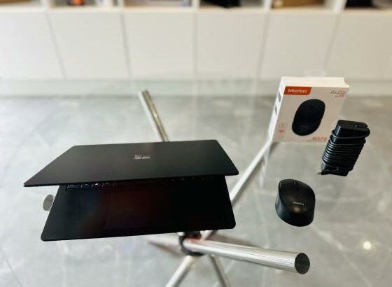 Sinta o Poder em Suas Mãos  LAP TOP SURFACE 4 TOUCHSCREEN  Aproveite Lap Top Super Limpo  Intel Core i5-1145G7 2.60GHZ (8Cpus) 11ª Geração  Memory: 16