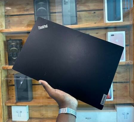 *Lenovo ThinkPad E15 Gen 2*  – 11th generation  – Intel(R) core(TM) i5-1135G7 @2.40 GHz (12CPUs) – 16GB RAM DDR4