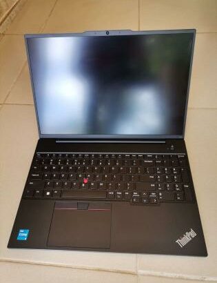 Laptop Lenovo Thinkpad E16 Gen 1 Intel Core i5-1335U (13°th Geração),16GB Ram,512GB SSD,Intel Iris Xe Graphics nova fora da caixa