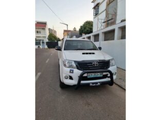 TOYOTA HILUX D4D DAKAR – COMPRADO NO AGENTE 0 KM