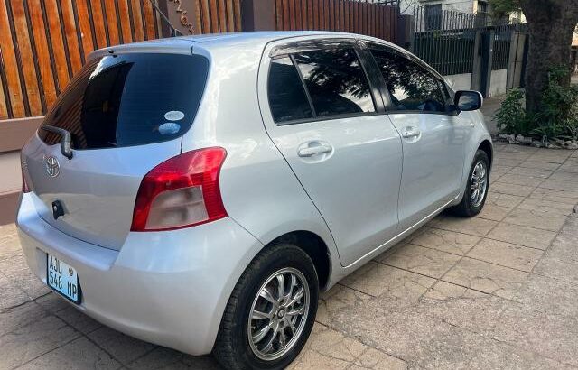 TOYOTA VITZ – RECEM IMPORTADO