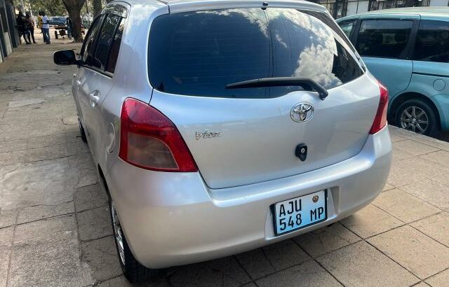 TOYOTA VITZ – RECEM IMPORTADO