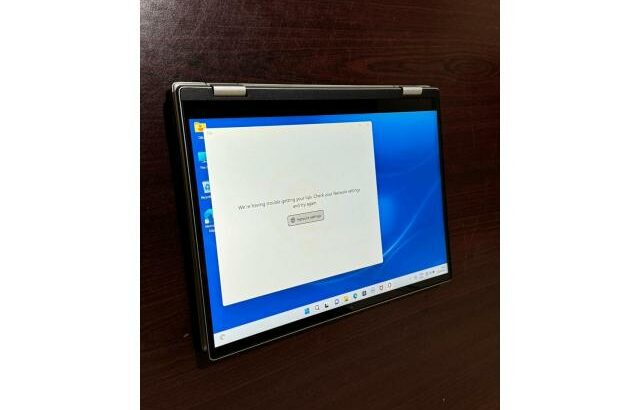 Laptop Dell Inspiron 2-in-1 Touchscreen, i7-11th Gen.