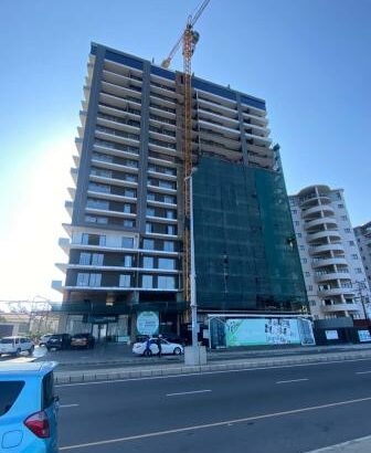 vende-se apartamento t2 na marginal próximo hotel Glória