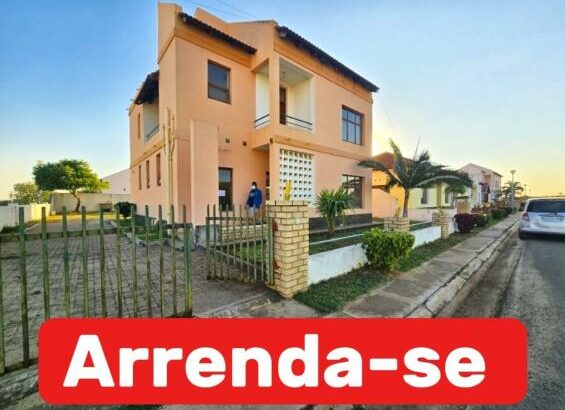 Arrenda-se Casa Tipo 3 no Condomínio janelar do Rio