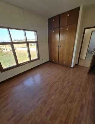 Arrenda-se Casa Tipo 3 no Condomínio janelar do Rio