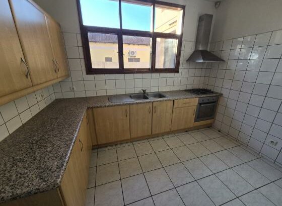 Arrenda-se Casa Tipo 3 no Condomínio janelar do Rio