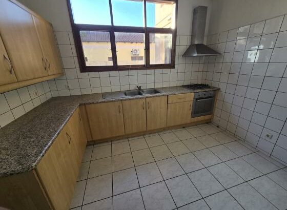 Arrenda-se Casa Tipo 3 no Condomínio janelar do Rio