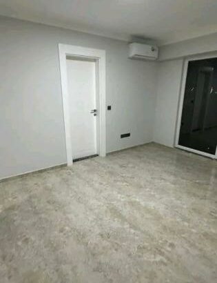 vende-se apartamento t2 na marginal próximo hotel Glória