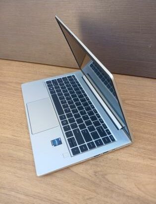 HP EliteBook 640 G10 tel Core i5 13th Gen i5-1335U Up to 4.6Ghz, 8GB 3200Mhz, 512 GB M.2 NVMe SSD, Display 14″, IPS FHD, 1920 x 1080, Intel Iris Xe Gr