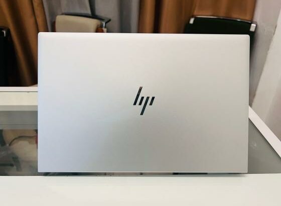 HP EliteBook 845 G8 AMD Ryzen 5 Pro 4650U 8GB RAM 256GB SSD