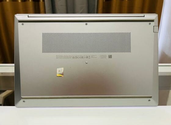 HP ProBook 650 G8 NoteBook PC Intel Core i5-1135G7 8GB RAM 256GB SSD