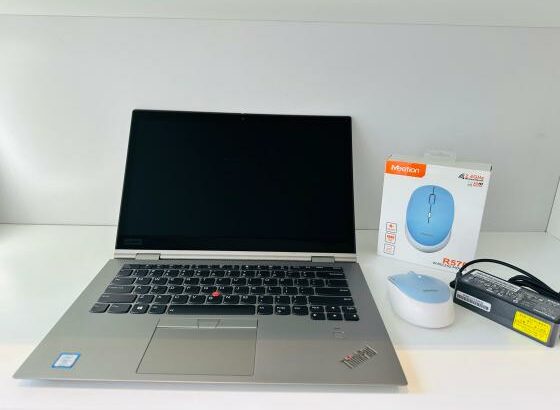 -Lap Top Moderno e Exclusivo Lenovo ThinkPad X1 Yoga Convertible 360 graus Touchscreen Leva Caneta -Intel Core i7-8650U