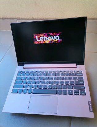 Laptop Super Clean Render/Gráficos Intel Core i5-10210U(10th Geração), 8GB Ram DDR4 3200Mhz,Disk SSD 512GB PCle NVMe M.2, Nvidia GeForce MX250