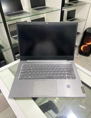 Lenovo Thinkbook Intel Core I7-1065G7 CPU @1.50GHz