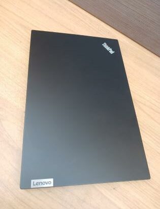 Lenovo Thinkpad E15 Intel Core i5 1135G7 2.4GHz up to 4.2GHz 8GB 3200Mhz, 256 GB SSD, Display 15.6″ FHD, Intel Iris Xe Graphics, webcam, Windows 10 Pr