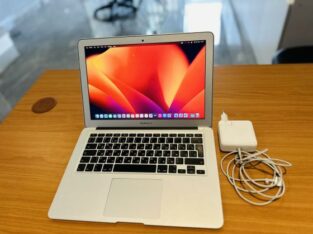 Mac Book Air 2017 Limpinho em Promoção  Core I7 1.70 GHZ  8 GB Ram 128 GB SSD  13.3 Polegadas Teclado luminoso  intel HD Graphics 5000 2 GB  MacOS  Ve