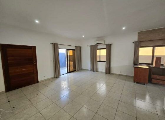 Vende-se Moradia Tipo 3 na Matola Liberdade