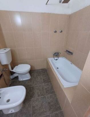 Arrenda se apartamento big wan tipo 3 com suite muito espaçoso no bairro polana cimento  avenida Julius nherere