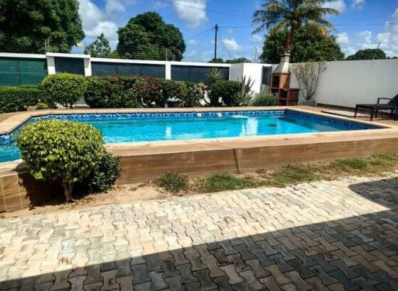 Vende-se Moradia T3 com piscina n kumbeza