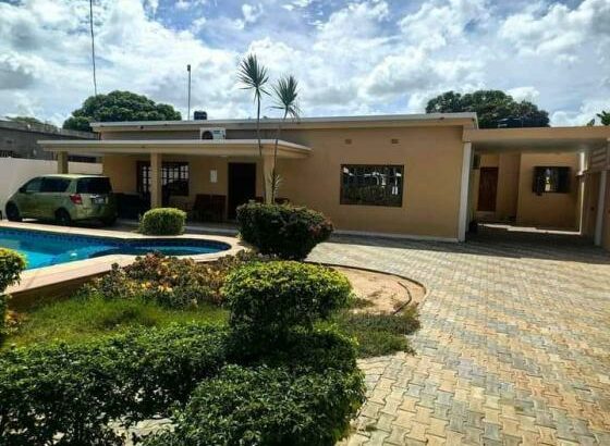 Vende-se Moradia T3 com piscina n kumbeza