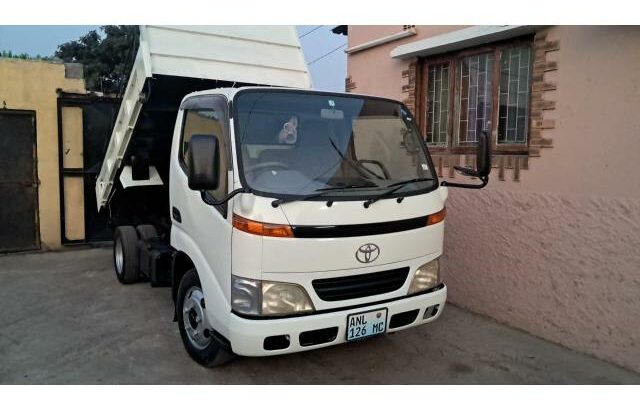 TOYOTA DYNA BASCULANTE – RECEM IMPORTADA