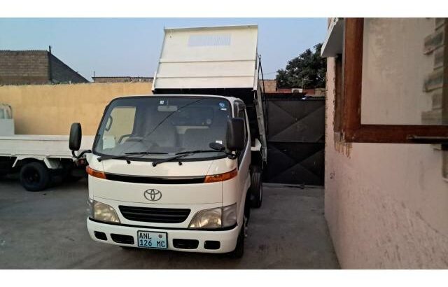 TOYOTA DYNA BASCULANTE – RECEM IMPORTADA