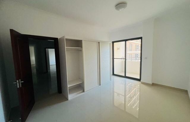 Excelente Apartamento T3 No Condominio Karibu