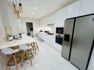 Vende-se Luxuoso Apartamento T3 dos maiores no Golf Residence