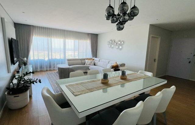 Vende-se Luxuoso Apartamento T3 dos maiores no Golf Residence