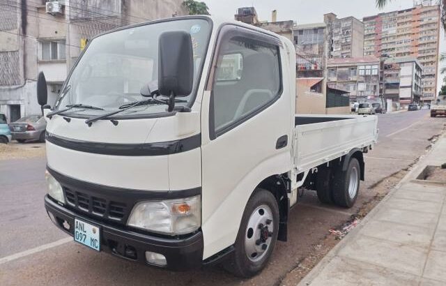 TOYOTA HINO DUTRO 2 TON 4X4 – RECEM MPORTADA