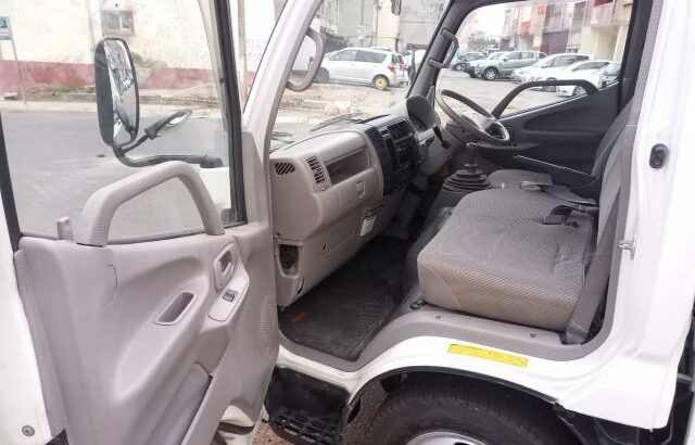 TOYOTA HINO DUTRO 2 TON 4X4 – RECEM MPORTADA