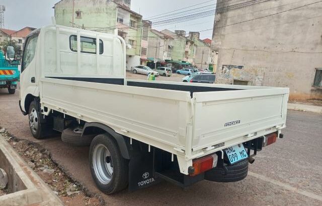 TOYOTA TOYOACE 2 TONELADAS RECEM IMPORTADA