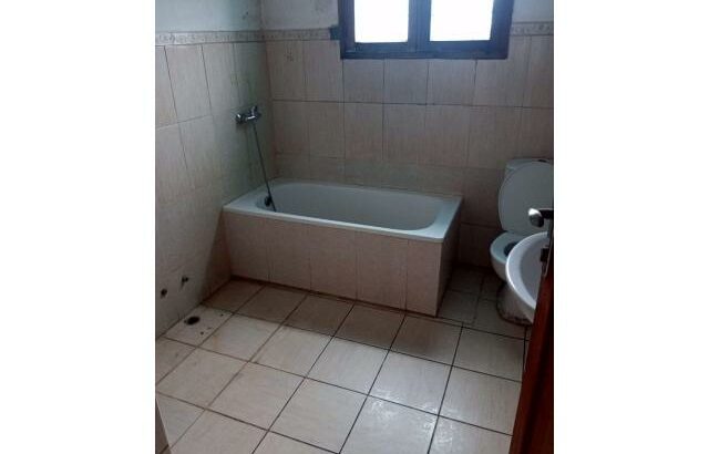 Arrenda-se Apartamento T3 no Alto-maé Belita
