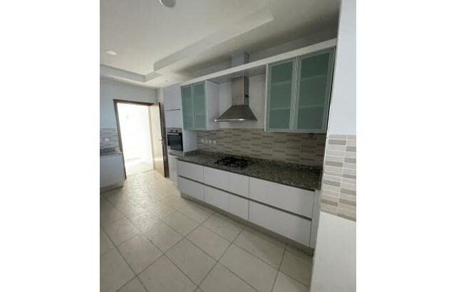 Maputo Beach front Arrenda-se Luxuoso Apartamento T3 com vista ao mar