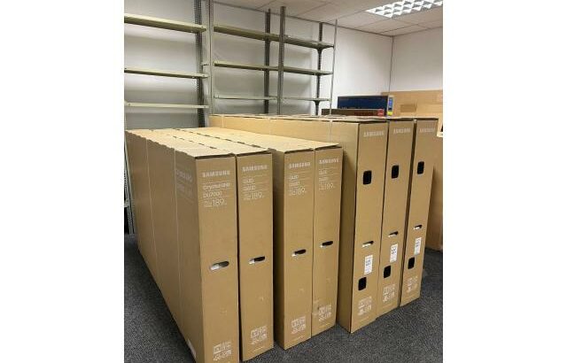 TV Samsung 75” Smart DU7000 2024 ( selada )