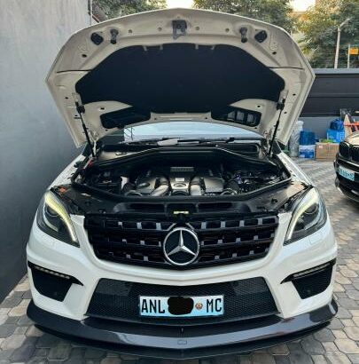 MERCEDES ML63 AMG RECEM IMPORTADO