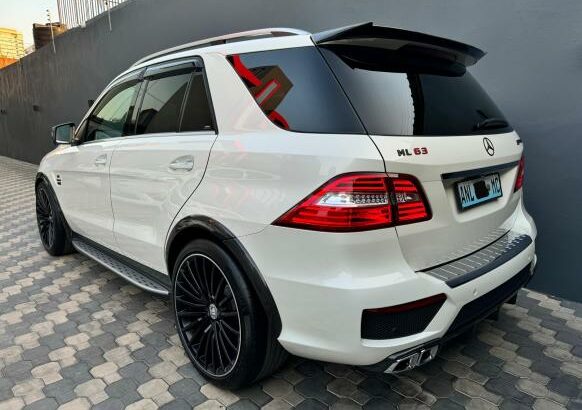 MERCEDES ML63 AMG RECEM IMPORTADO