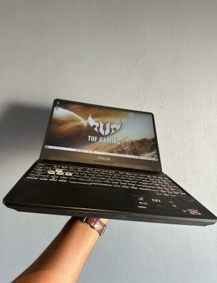 Asus TUF Gaming  ( Equivalente a Core I7  11 TH Gen)AMD RYZEN 7 3750H With Radeon Vega Mobile GFX (8 Cpus)2.30 GHZ, 16 GB DDR4 SDRAM,512 GB SSD, 15.6